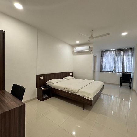 אאורנגבד Hotel New Samrat מראה חיצוני תמונה