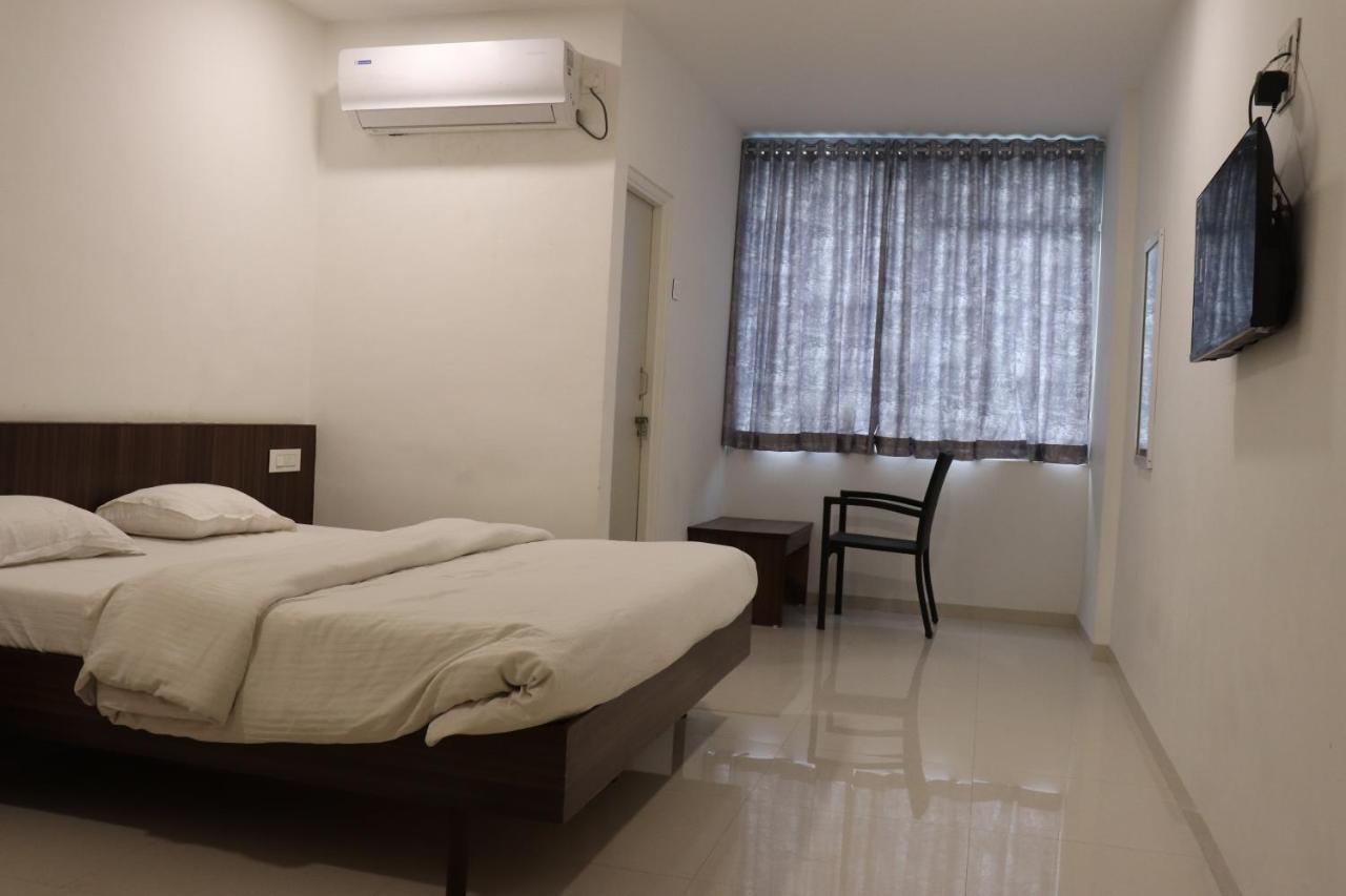 אאורנגבד Hotel New Samrat מראה חיצוני תמונה